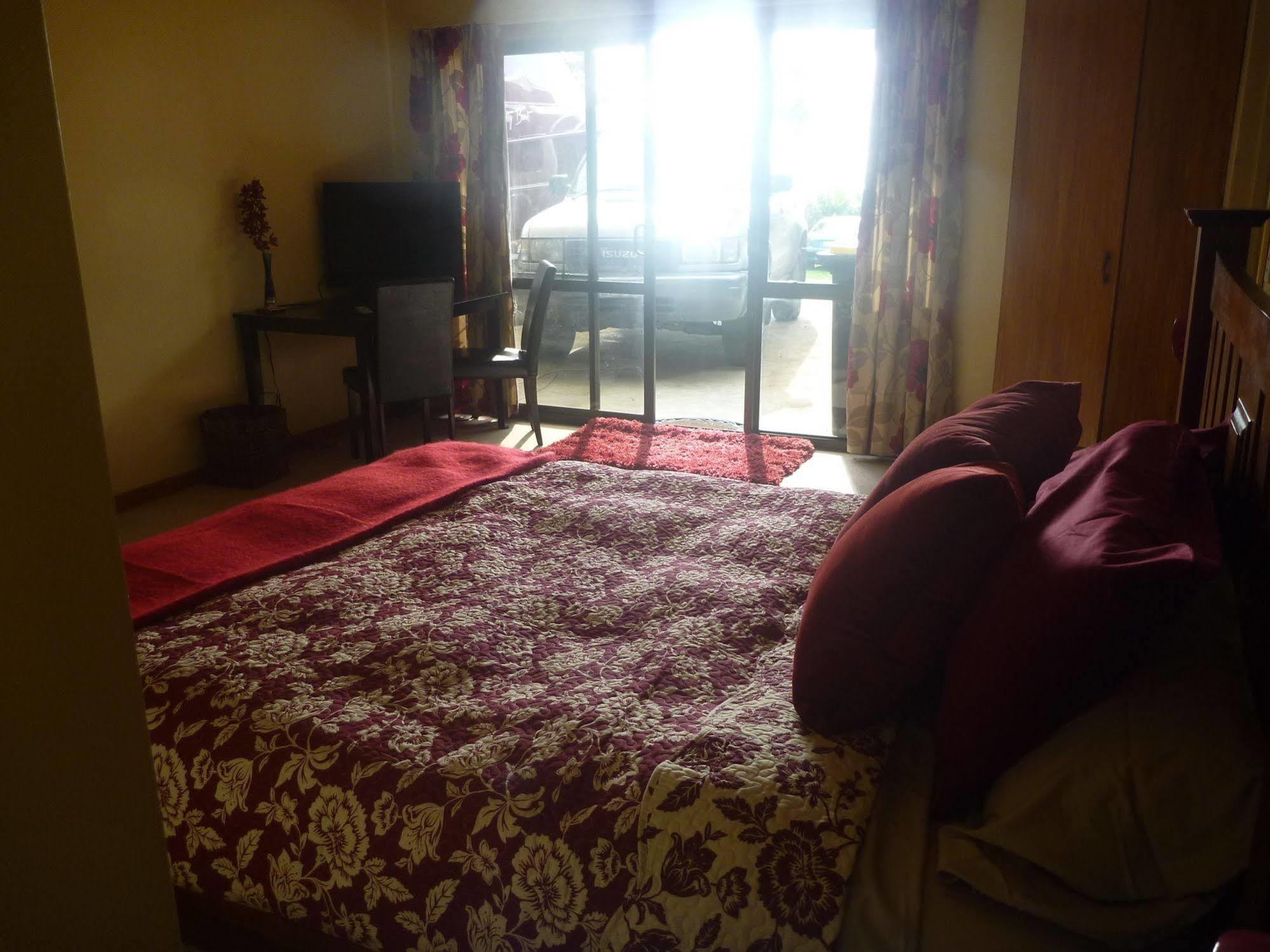 Pohutukawa Coast Bnb Te Puru Exterior photo