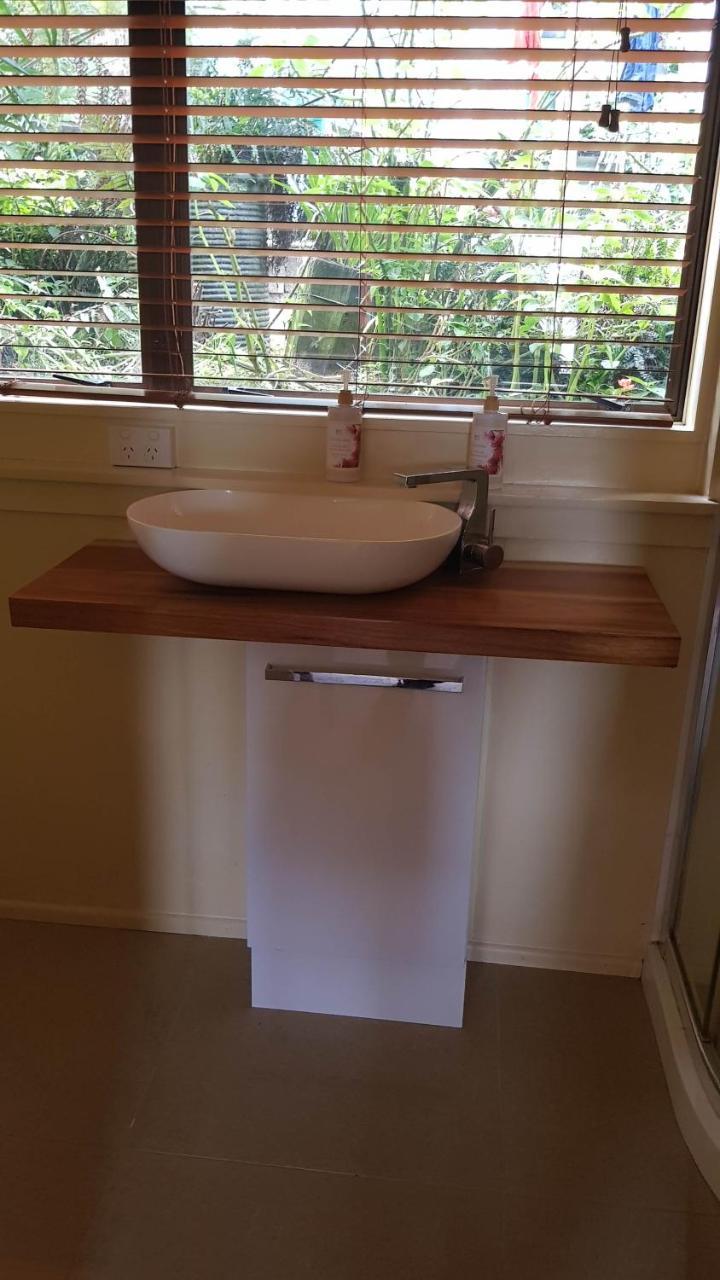 Pohutukawa Coast Bnb Te Puru Exterior photo