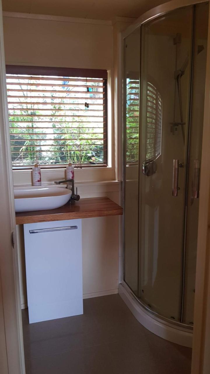 Pohutukawa Coast Bnb Te Puru Exterior photo